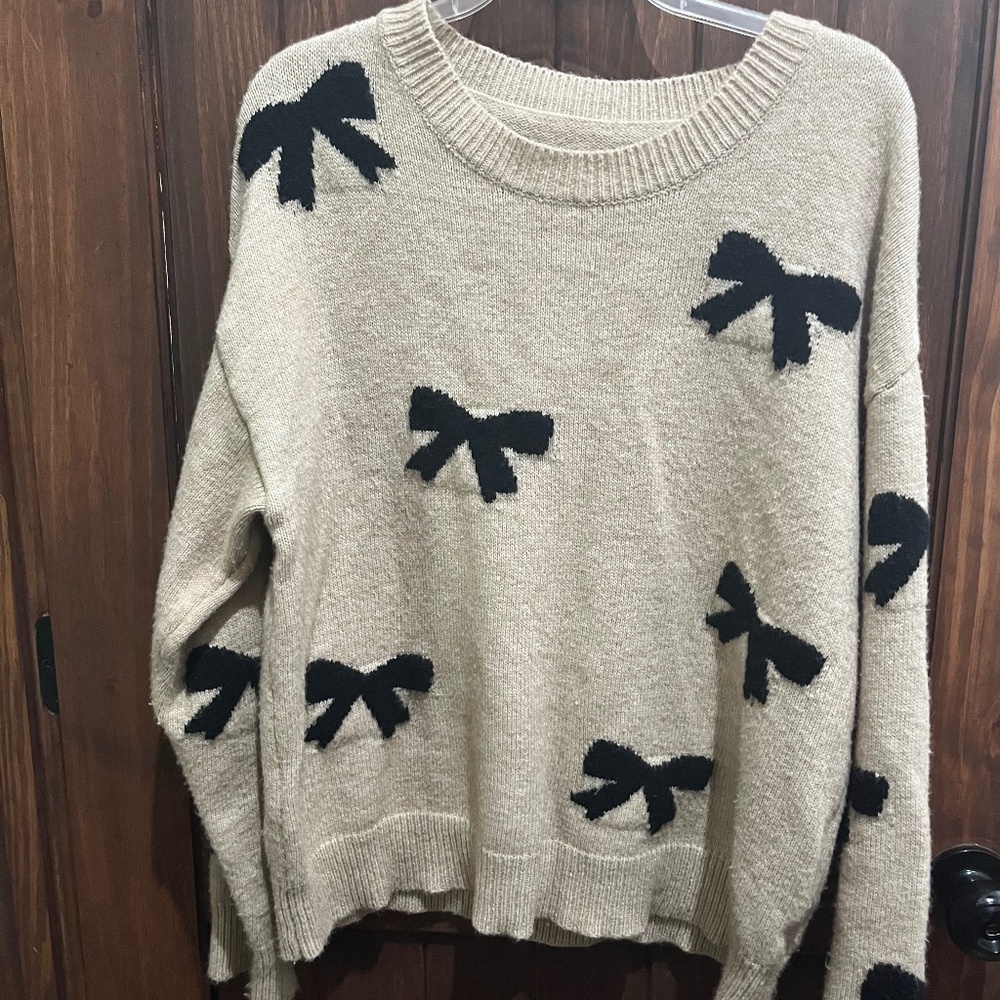 Ladies sweater